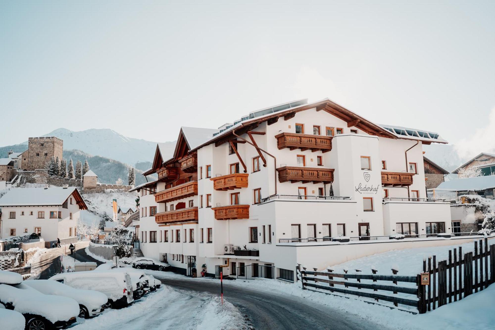 Kinderhotel Laderhof Ladis Exteriör bild